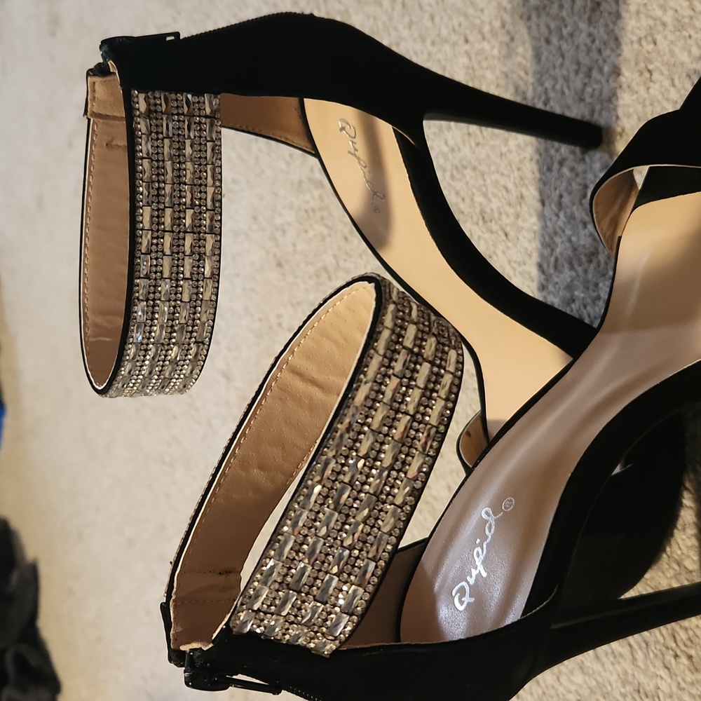 Platform Shoes - Picture 3 of 5
